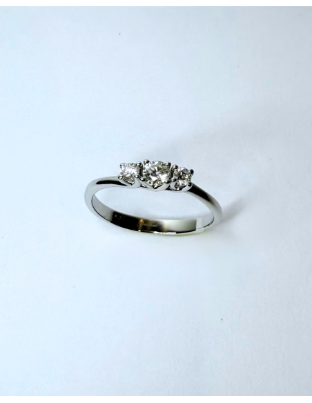 Anello Trilogy in Oro Bianco con Diamanti – Acquista Online